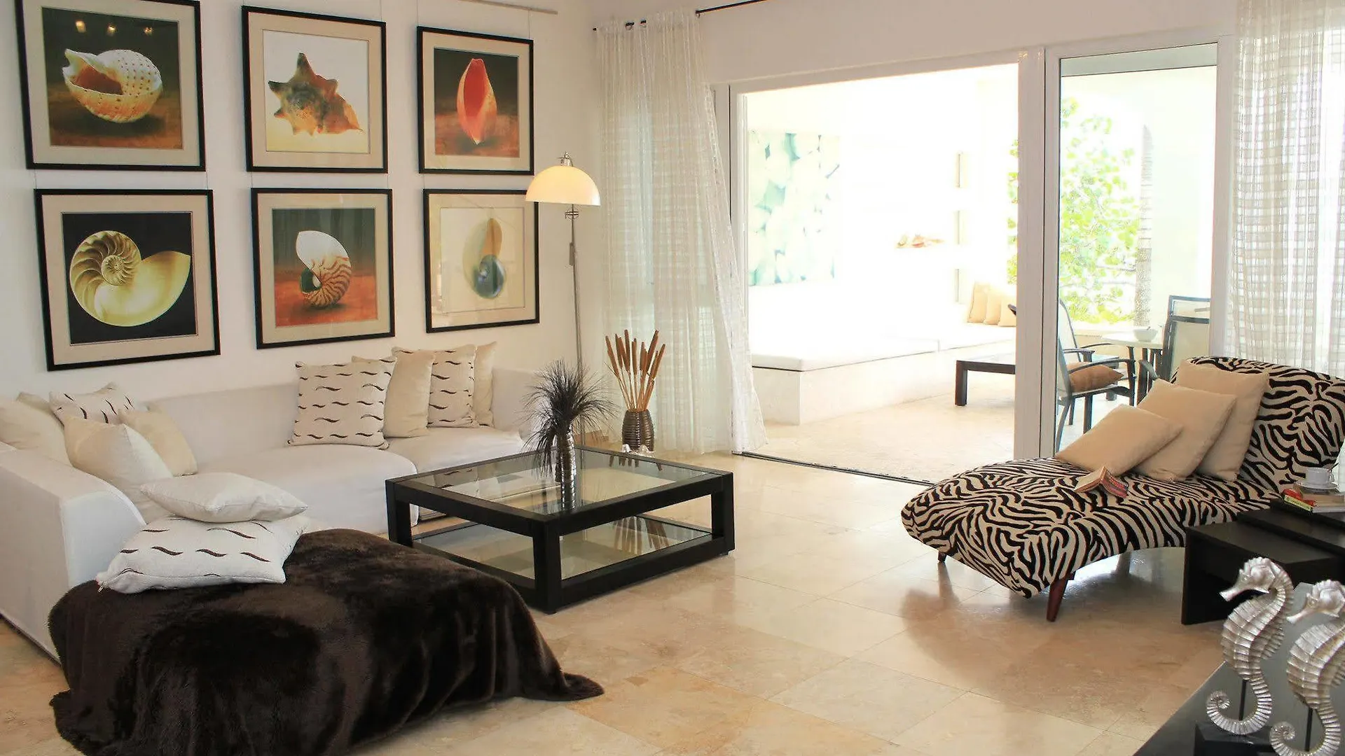 Beach Palace Cabarete Hotel